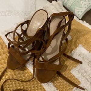 Guess brown lace up wedges size 7.5